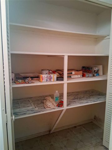 3033 DAWSON STREET, Sarasota, FL 34239