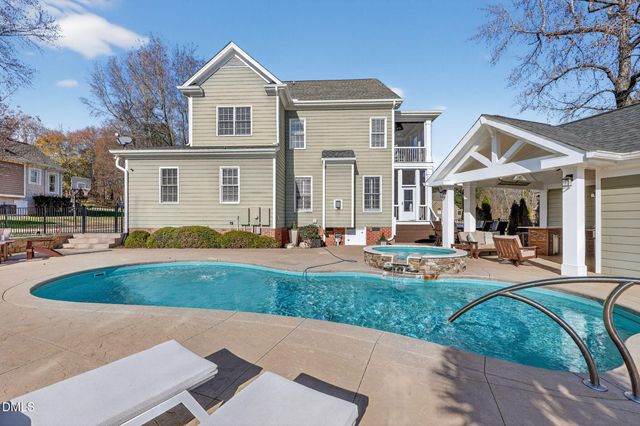 2601 Whistleberry Court, Apex, NC 27539