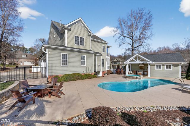 2601 Whistleberry Court, Apex, NC 27539