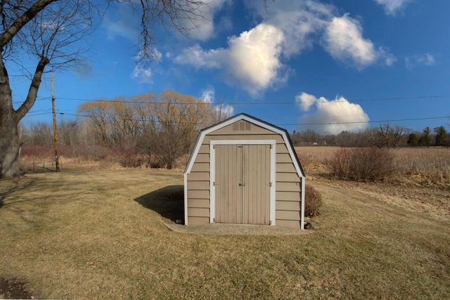 905 Sand STREET, Watertown, WI 53098