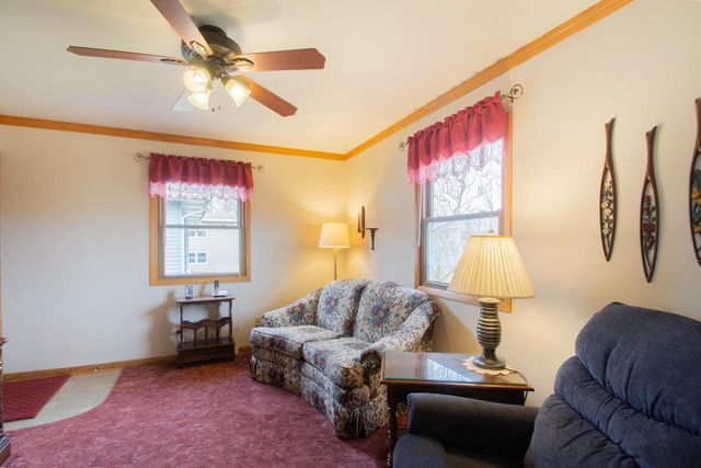 905 Sand STREET, Watertown, WI 53098