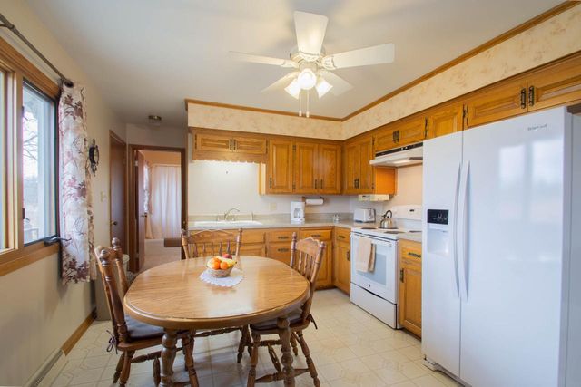 905 Sand STREET, Watertown, WI 53098