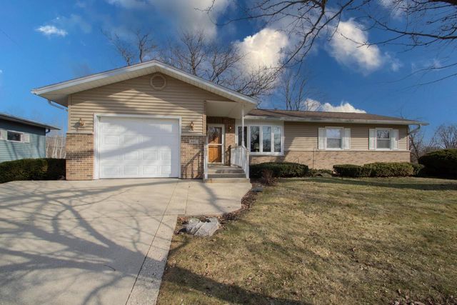 905 Sand STREET, Watertown, WI 53098