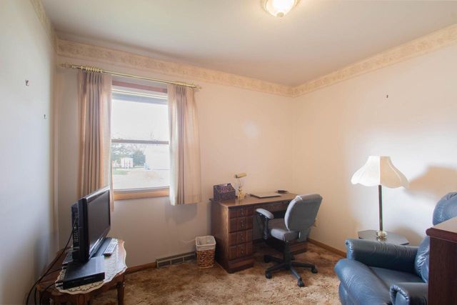 905 Sand STREET, Watertown, WI 53098