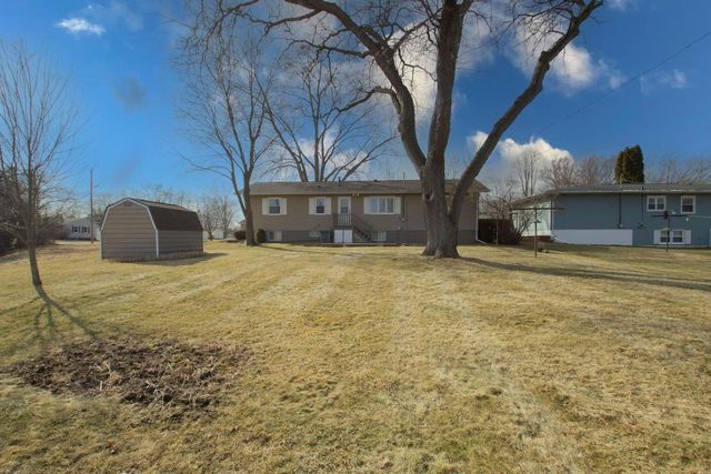 905 Sand STREET, Watertown, WI 53098