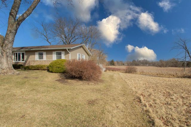 905 Sand STREET, Watertown, WI 53098