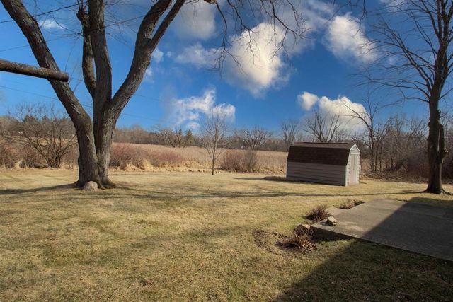 905 Sand STREET, Watertown, WI 53098