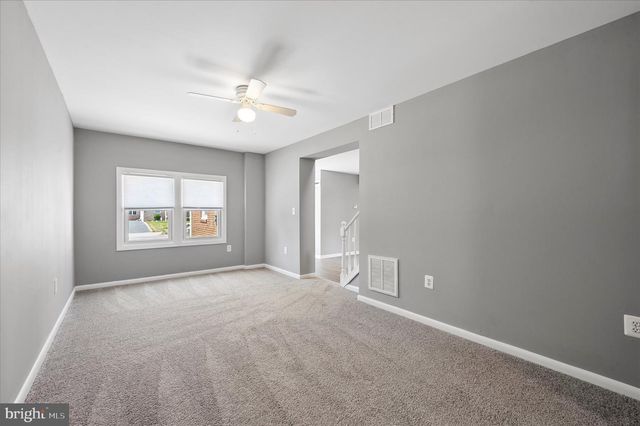 2211 DICKENS LN, Broomall, PA 19008