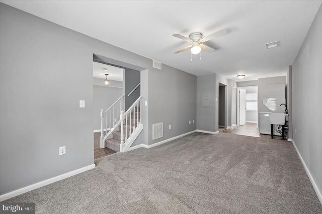 2211 DICKENS LN, Broomall, PA 19008
