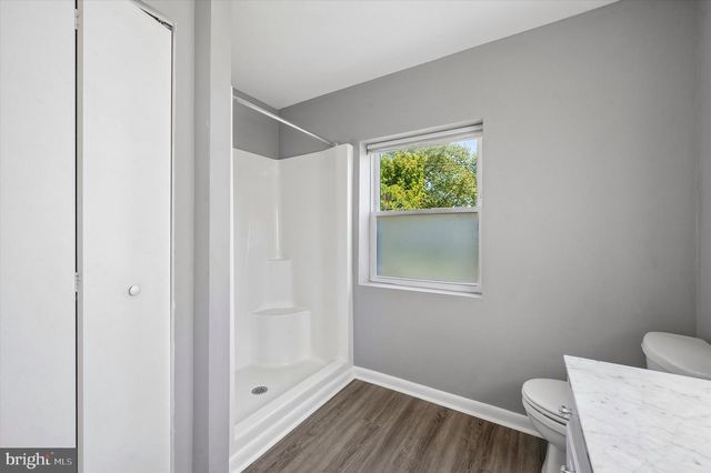 2211 DICKENS LN, Broomall, PA 19008