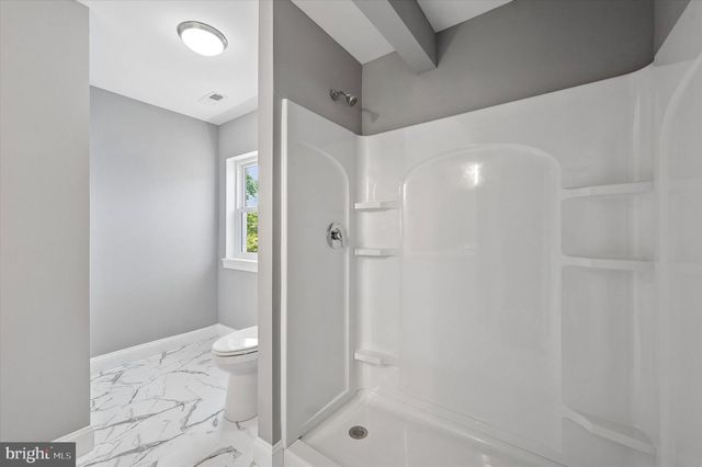 2211 DICKENS LN, Broomall, PA 19008