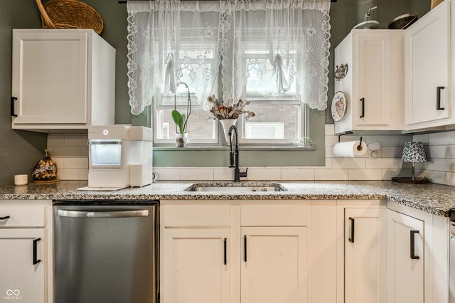 4054 N College Avenue, Indianapolis, IN 46205