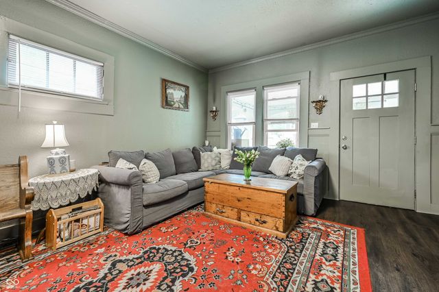 4054 N College Avenue, Indianapolis, IN 46205