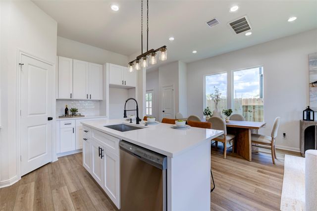 6807 Paris Street, Houston, TX 77021