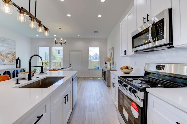 6807 Paris Street, Houston, TX 77021