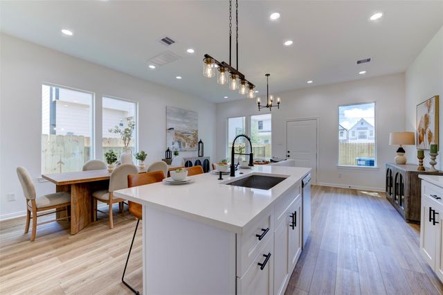 6807 Paris Street, Houston, TX 77021