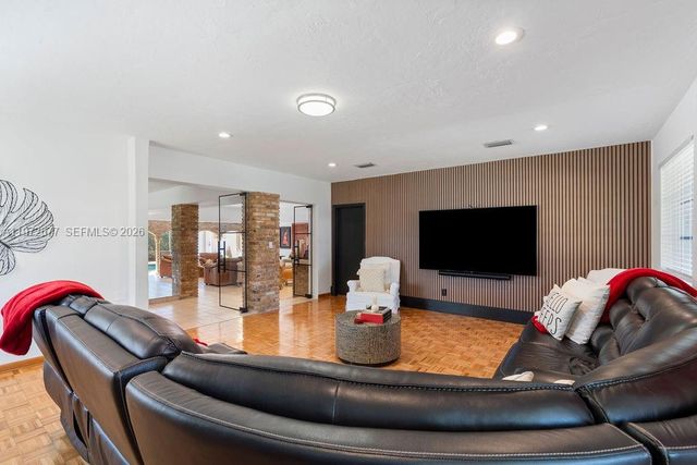 13780 SW 73rd Court, Palmetto Bay, FL 33158