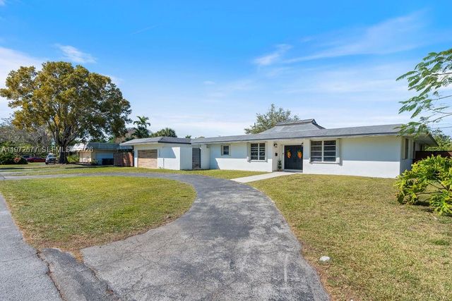 13780 SW 73rd Court, Palmetto Bay, FL 33158