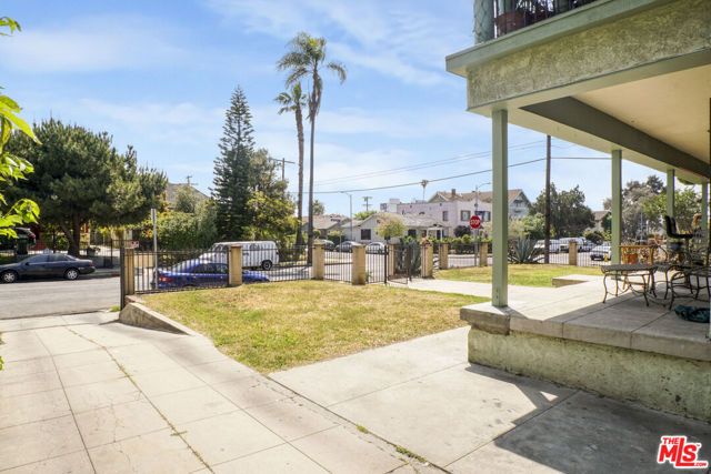 2955 Van Buren Place, Los Angeles, CA 90007