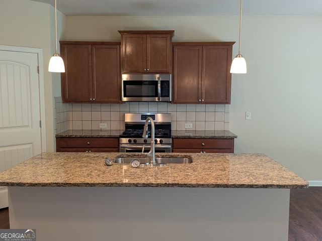 105 Whitneys Way, Dallas, GA 30157