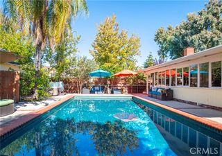 5223 Alhama Drive, Woodland Hills (los Angeles), CA 91364