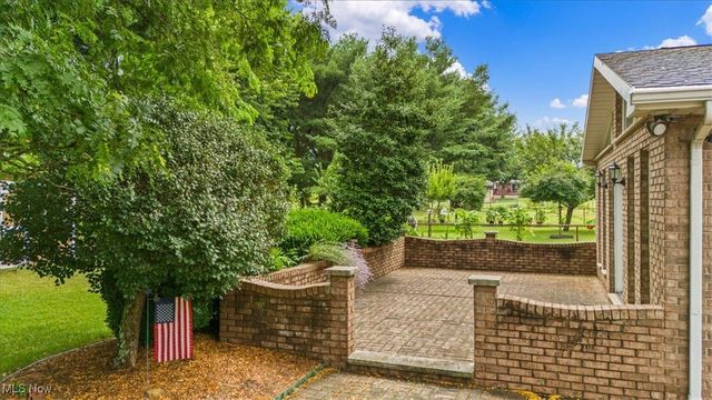 1806 Pennsylvania Avenue, Belpre, OH 45714