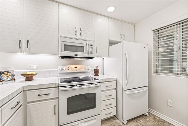 2233 Martin 115, Irvine, CA 92612