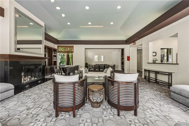 2233 Martin 115, Irvine, CA 92612