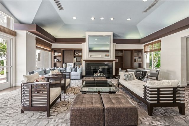 2233 Martin 115, Irvine, CA 92612