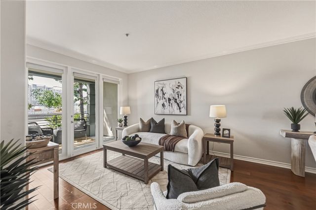 2233 Martin 115, Irvine, CA 92612