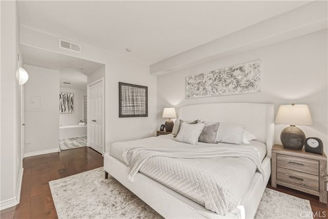 2233 Martin 115, Irvine, CA 92612