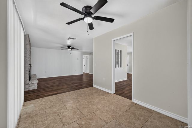 12306 Independence Ave, San Antonio, TX 78233