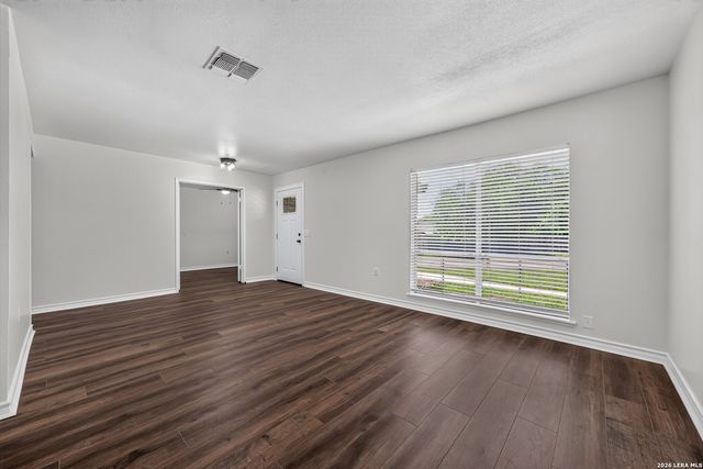 12306 Independence Ave, San Antonio, TX 78233