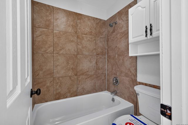 12306 Independence Ave, San Antonio, TX 78233