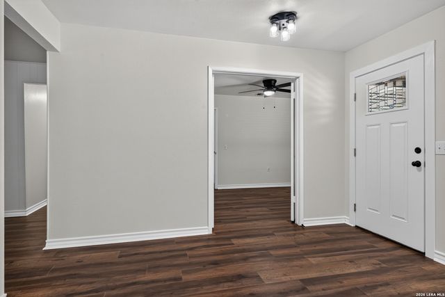 12306 Independence Ave, San Antonio, TX 78233
