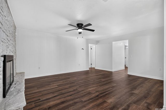 12306 Independence Ave, San Antonio, TX 78233