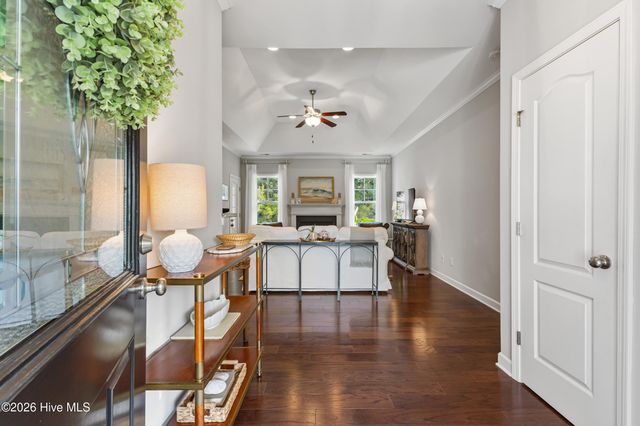 333 Craftsman Way, Wilmington, NC 28411