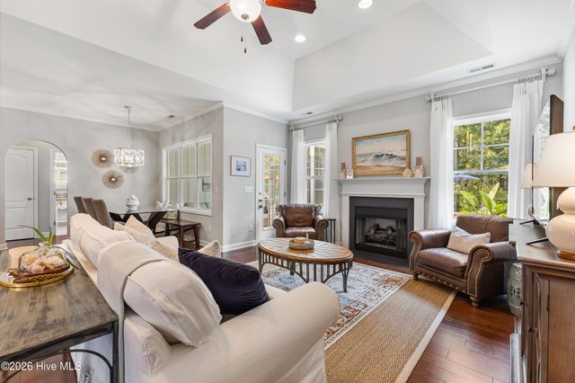 333 Craftsman Way, Wilmington, NC 28411