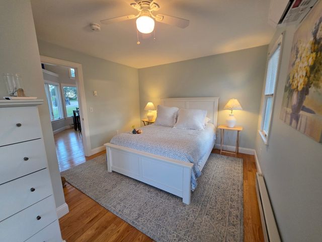 7 Arnold Ave, Plymouth, MA 02360