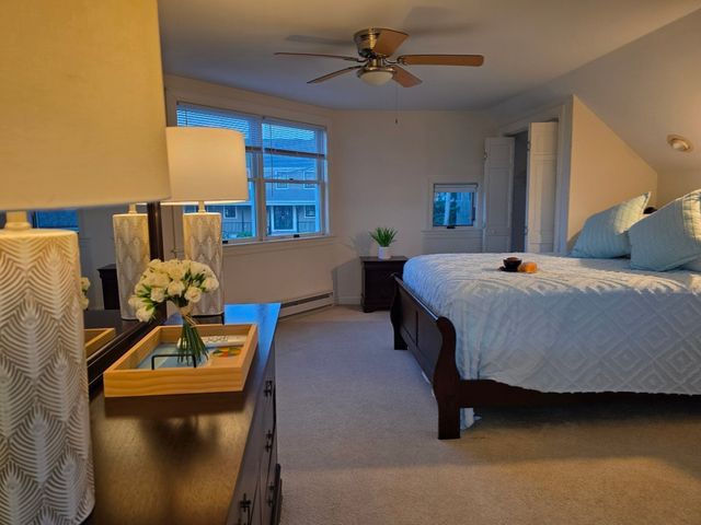 7 Arnold Ave, Plymouth, MA 02360