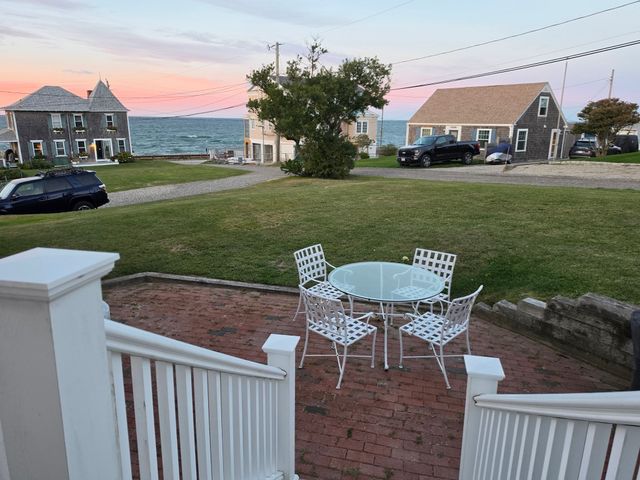 7 Arnold Ave, Plymouth, MA 02360