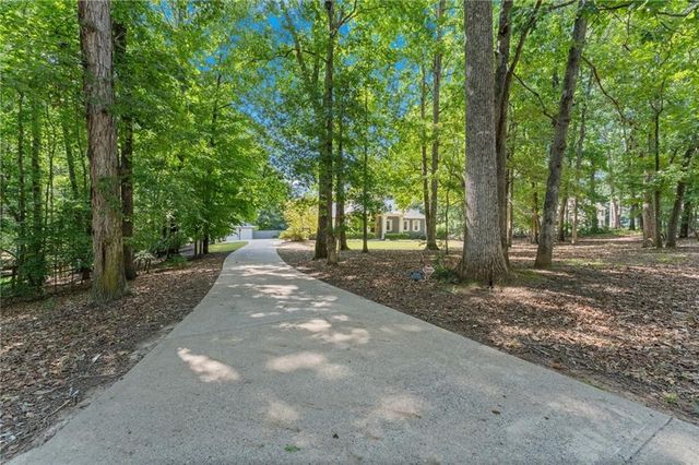5725 Ash Drive, Cumming, GA 30040