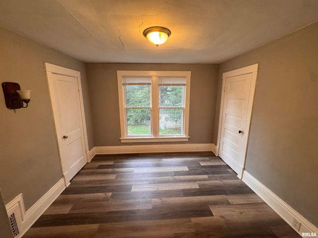 1609 S WESTMORELAND Avenue, Peoria, IL 61605