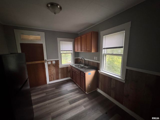 1609 S WESTMORELAND Avenue, Peoria, IL 61605