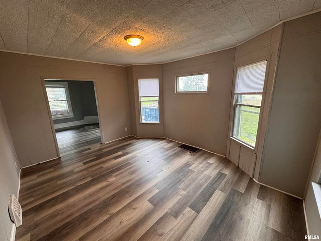 1609 S WESTMORELAND Avenue, Peoria, IL 61605