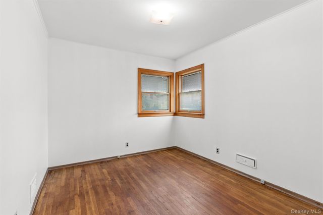 15142 24th Avenue, Whitestone, NY 11357