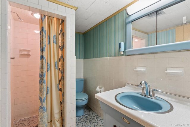 15142 24th Avenue, Whitestone, NY 11357