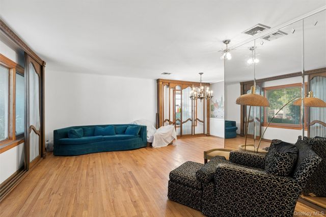 15142 24th Avenue, Whitestone, NY 11357