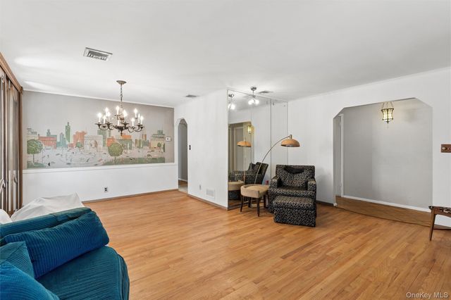 15142 24th Avenue, Whitestone, NY 11357