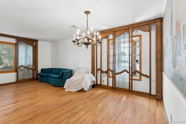 15142 24th Avenue, Whitestone, NY 11357